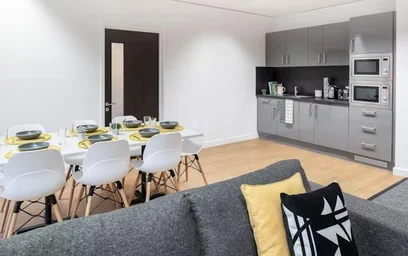 Habitación privada en residencia en The Oaks, Westwood Way, Coventry, CV4 8JB, UK, imagen 3 de 29