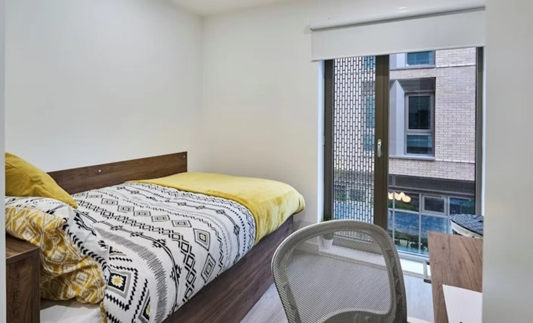 Habitación estudiantil económica con ubicación conveniente en