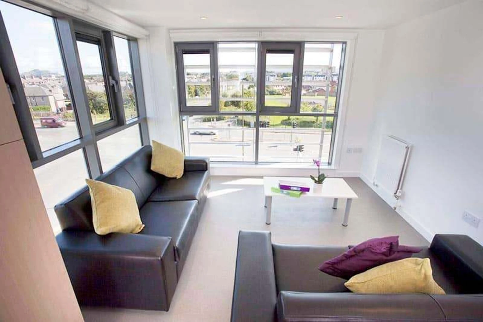 348 W Granton Rd, Granton, Edinburgh EH5 1QE, United Kingdom