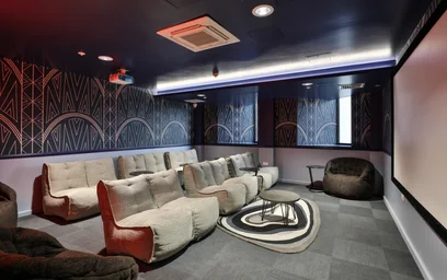 Studio in residence at 104-106 Hagley Rd, Birmingham B16 8LT, United Kingdom, image 42 of 49