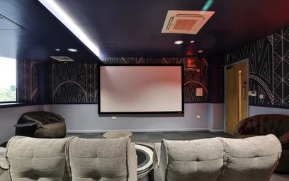 Studio in residence at 104-106 Hagley Rd, Birmingham B16 8LT, United Kingdom, image 43 of 49