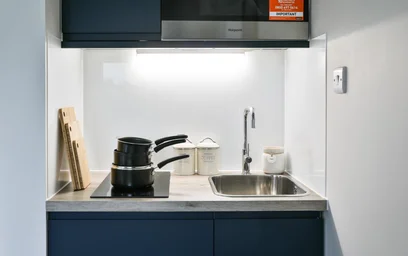 Studio in residence at 104-106 Hagley Rd, Birmingham B16 8LT, United Kingdom, image 3 of 49