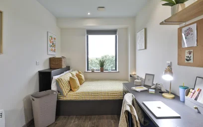 Studio in residence at 104-106 Hagley Rd, Birmingham B16 8LT, United Kingdom, image 4 of 49