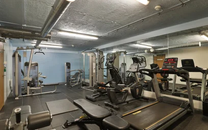 Studio in residence at 104-106 Hagley Rd, Birmingham B16 8LT, United Kingdom, image 37 of 49
