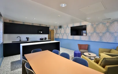 Studio in residence at 104-106 Hagley Rd, Birmingham B16 8LT, United Kingdom, image 31 of 49