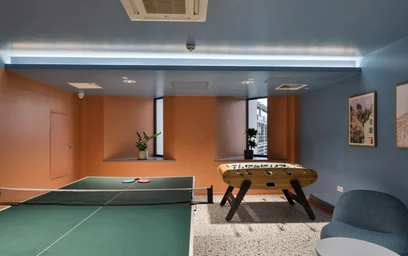 Studio in residence at 104-106 Hagley Rd, Birmingham B16 8LT, United Kingdom, image 38 of 49