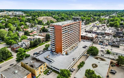 Całe miejsce w rezydencji 205 Oxford St E, London, ON N6A 5G6, Canada, obraz 15 17