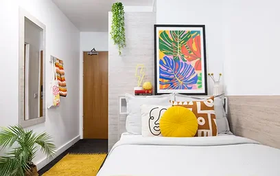 Zimmer mit Doppelbett zu vermieten {area}