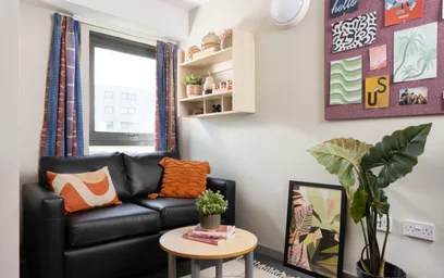 Studio in residence at Park Ln, Woodhouse, Leeds LS3 1DN, United Kingdom, image 2 of 21