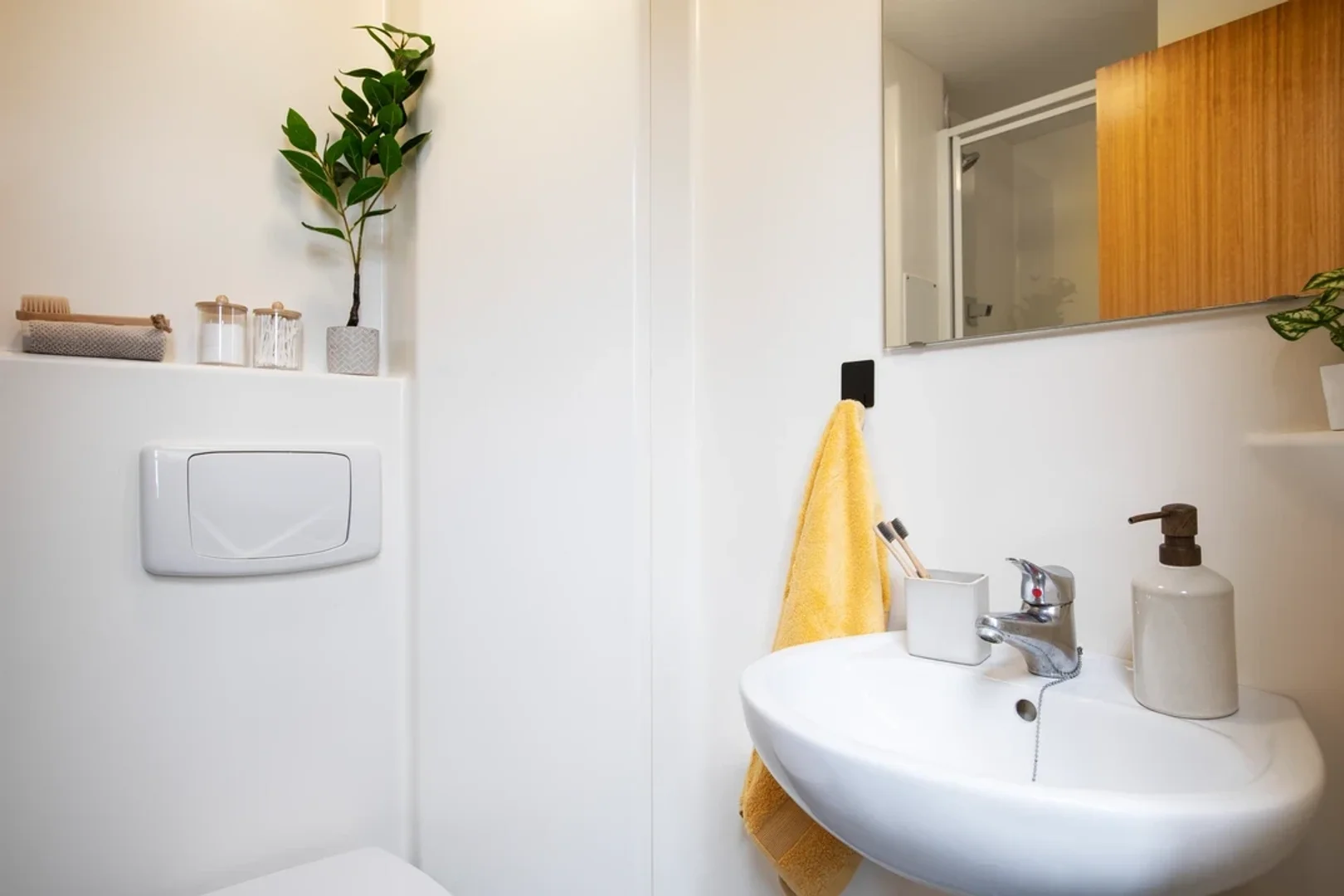 Habitación acogedora para estudiantes disponible en