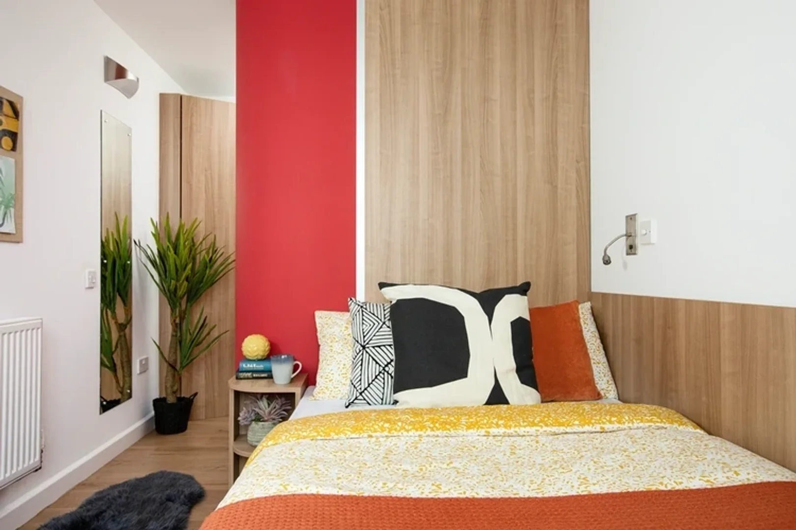 Habitación estudiantil amplia y cómoda en 