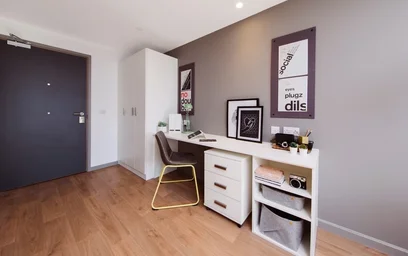 Studio in residence at 16 Merrion Way, Leeds LS2 8PT, United Kingdom, image 2 of 28