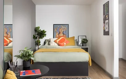 Studio in residence at 16 Merrion Way, Leeds LS2 8PT, United Kingdom, image 6 of 28