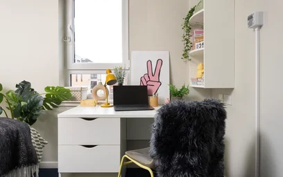 Studio in residence at 2-5 Amphion Ln, Edinburgh EH7 5FL, United Kingdom, image 21 of 24