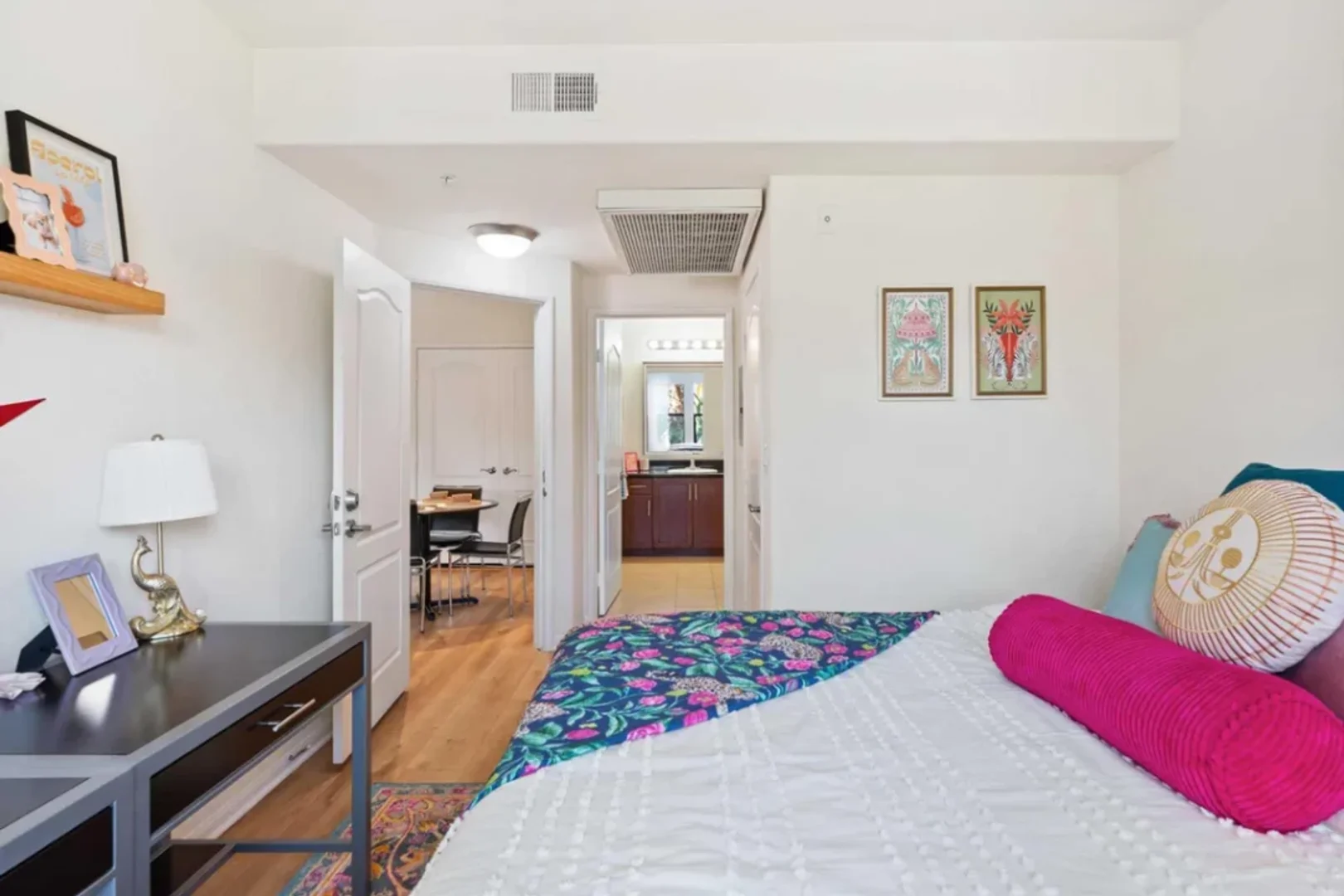 325 W Adams Blvd, Los Angeles, CA 90007, United States
