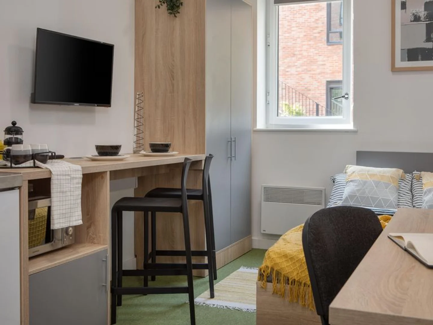 Compact studio apartment ideal for students in 