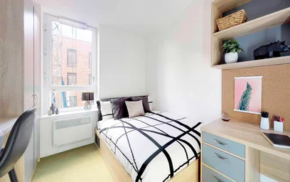 Studio in residence at Globe Works, 20 Cliveland St, Birmingham B19 3SH, United Kingdom, image 26 of 49