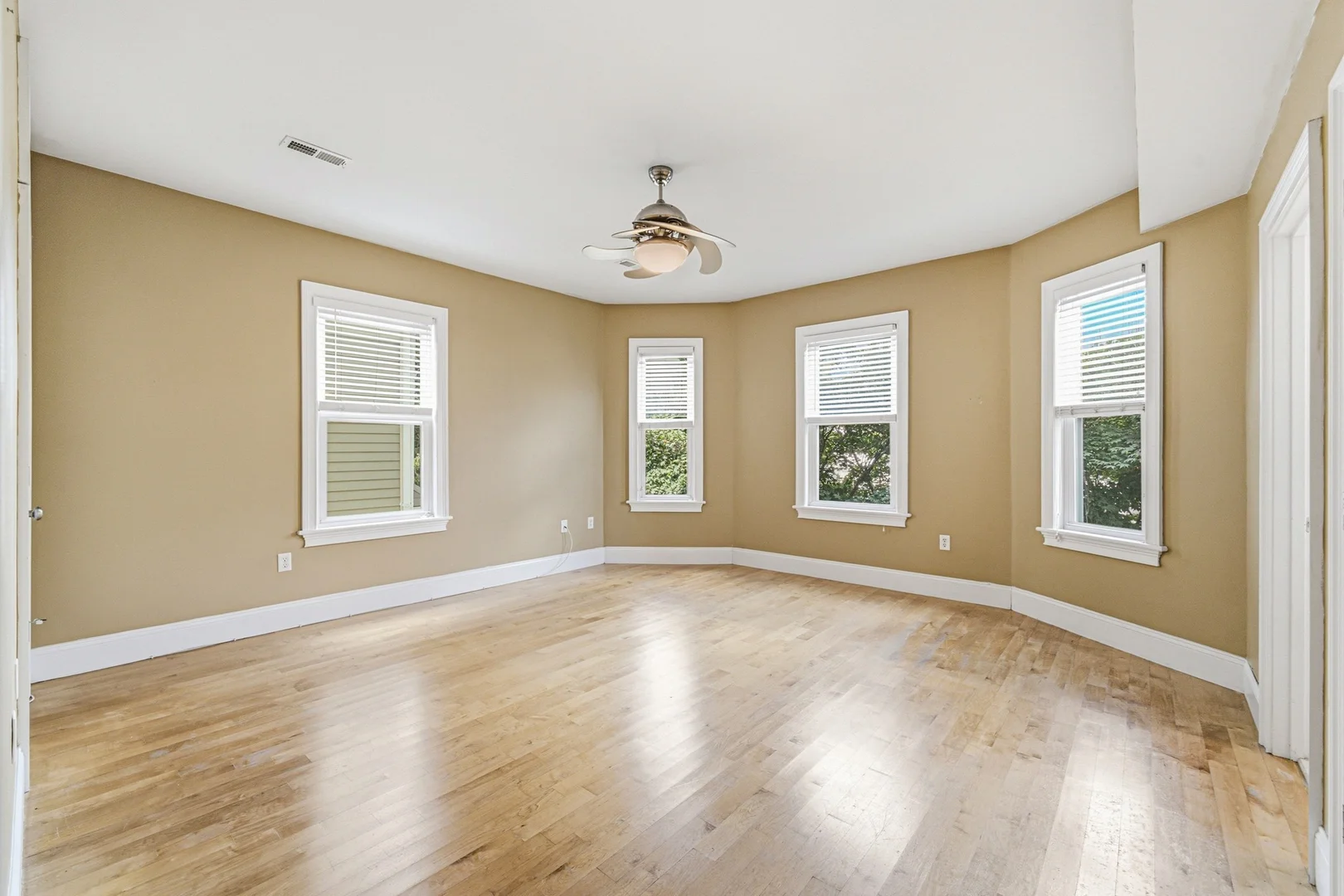5, Mount Vernon St., Unit 2, Dorchester, Boston, MA, 02125