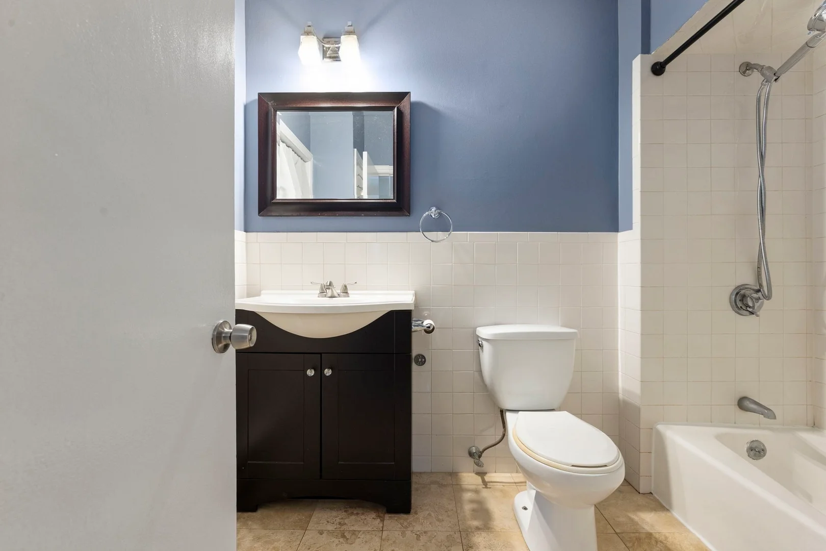 370, Bunker Hill St., Unit 2, Charlestown, Boston, MA, 02129