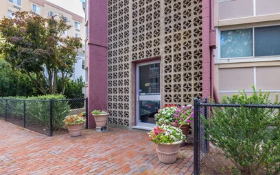 Gesamte Unterkunft im Wohnheim in der 348, Franklin St., Unit 3A, Riverside, Cambridge, MA, 02139, bild 15 von 22