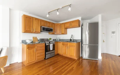 Gesamte Unterkunft im Wohnheim in der 348, Franklin St., Unit 3A, Riverside, Cambridge, MA, 02139, bild 19 von 22