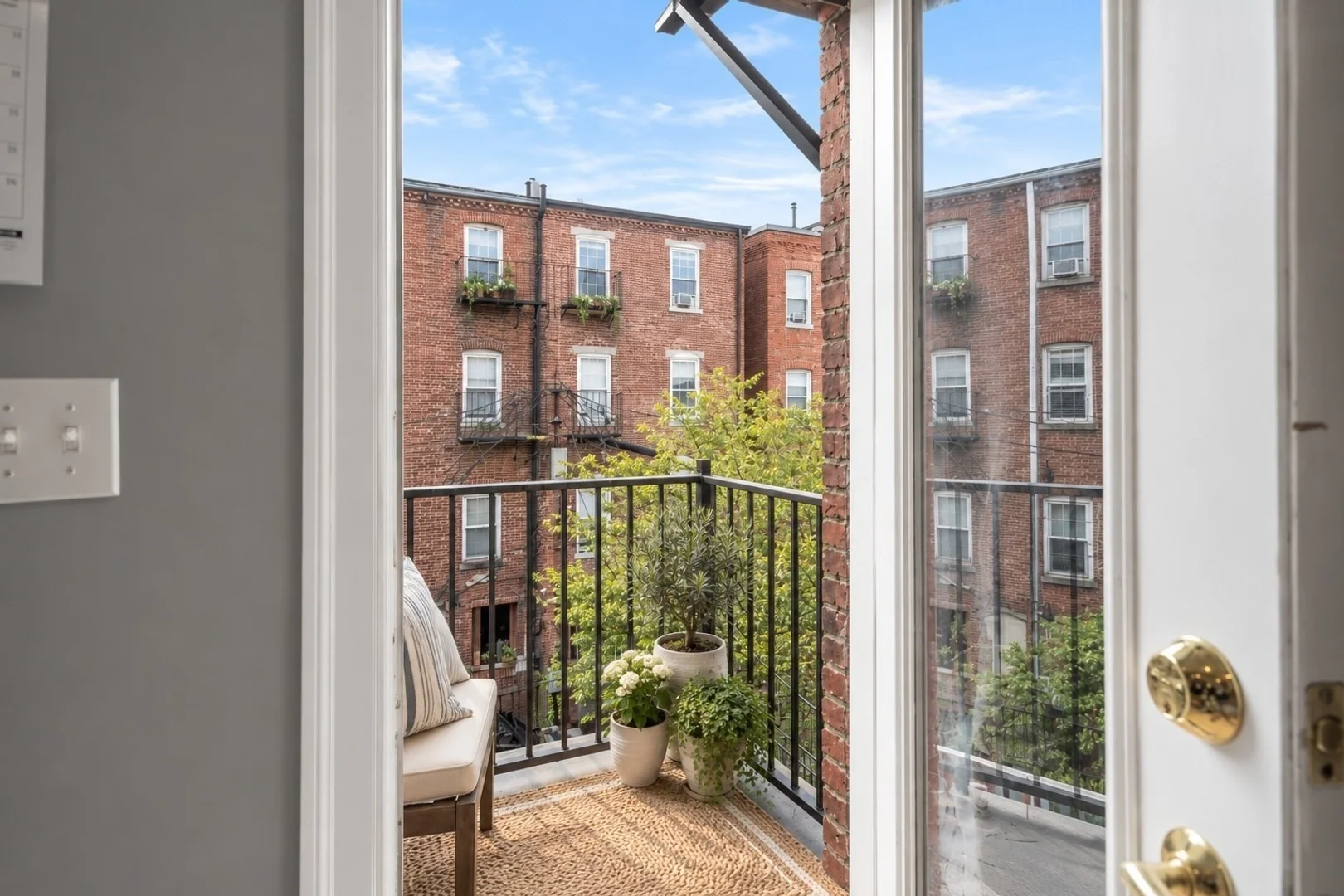 764, E 6th, Unit 2, South Boston, Boston, MA, 02127
