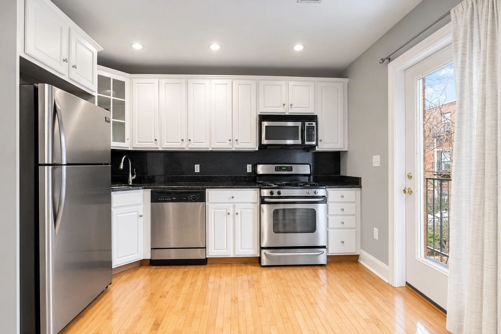 764, E 6th, Unit 2, South Boston, Boston, MA, 02127