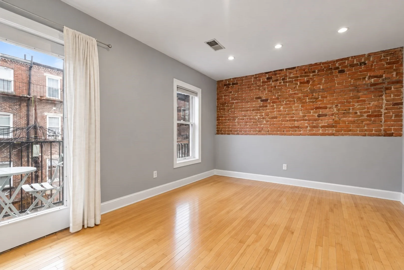 764, E 6th, Unit 2, South Boston, Boston, MA, 02127
