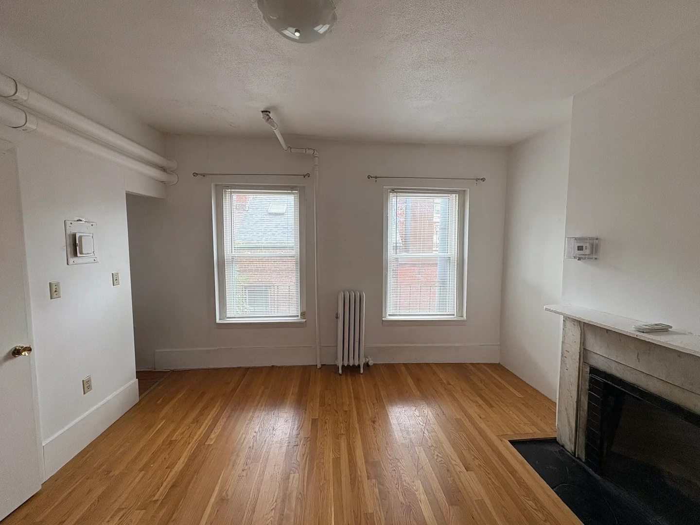 79, Charles St., Unit 4R, Beacon Hill, Boston, MA, 02114
