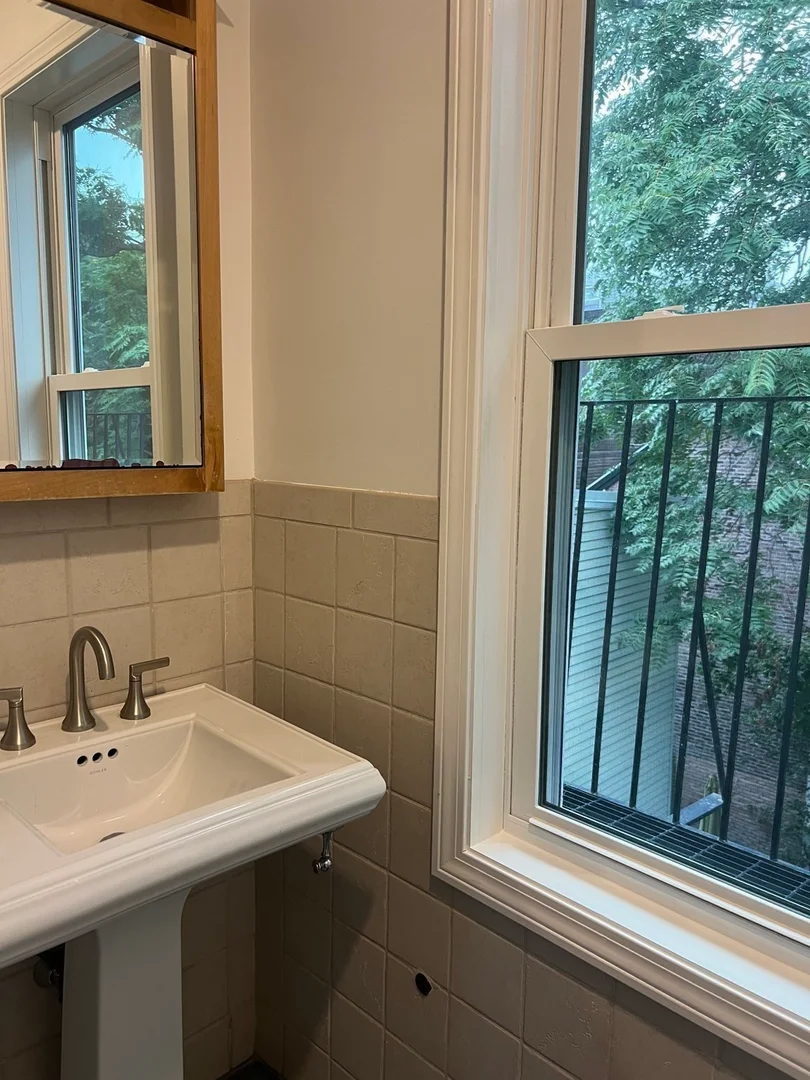 7, Mullins Ct., Unit C, East Cambridge, Cambridge, MA, 02141