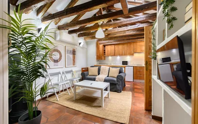 Logement entier à Calle de Ferraz, Moncloa-Aravaca, image 1 de 10