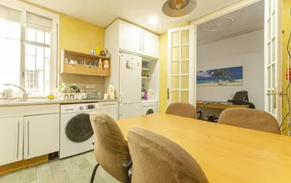 Private room at Ronda de Sant Pere, Eixample, image 9 of 10