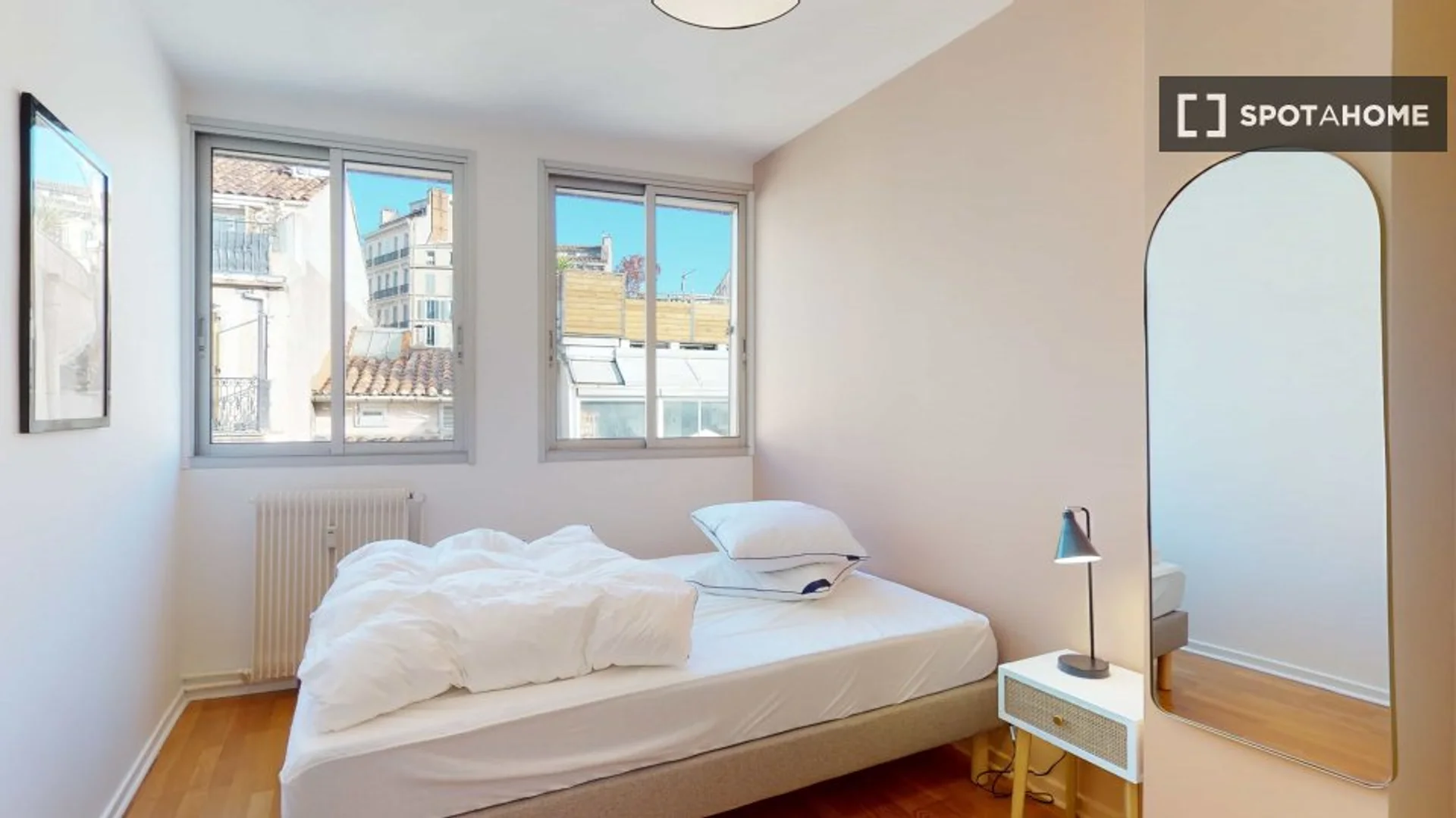 Budget-friendly student room close to campus in 