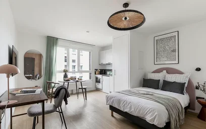 Accommodation with 3 bedrooms in {area}