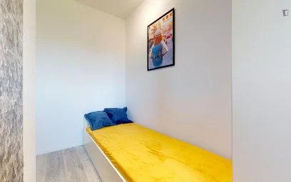 {area} de ucuz özel oda