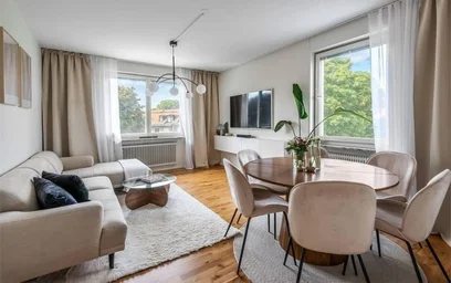 Accommodation with 3 bedrooms in {area}