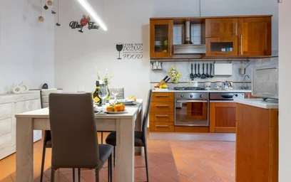 Logement entier à Piazza Artigiani, image 6 de 16