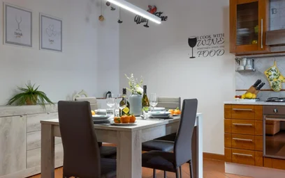 Logement entier à Piazza Artigiani, image 8 de 16