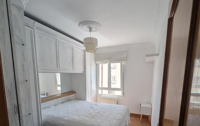Logement entier à Calle Segovia, image 1 de 8