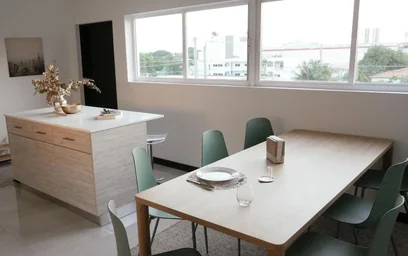 Stanza privata in Southwest 7th Street, immagine 1 di 30