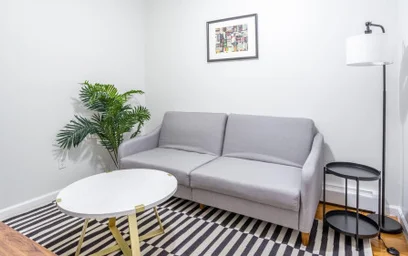 Zimmer mit Doppelbett zu vermieten {area}