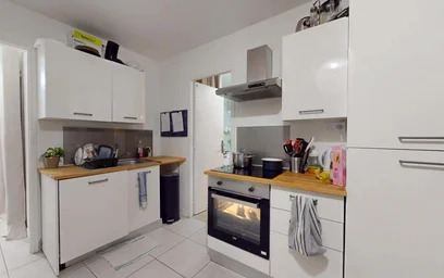 Habitación privada en 81 Rue Guillaume Janvier, 34070 Montpellier, France, imagen 12 de 18