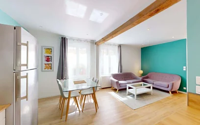 Gesamte Unterkunft in der 23 Rue Croix-Saint-Marc, 51100 Reims, France, bild 6 von 30