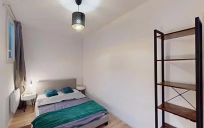Stanza privata in 49 Rue François Simon, 13004 Marseille, France, immagine 2 di 16