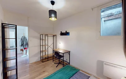 Stanza privata in 49 Rue François Simon, 13004 Marseille, France, immagine 4 di 16