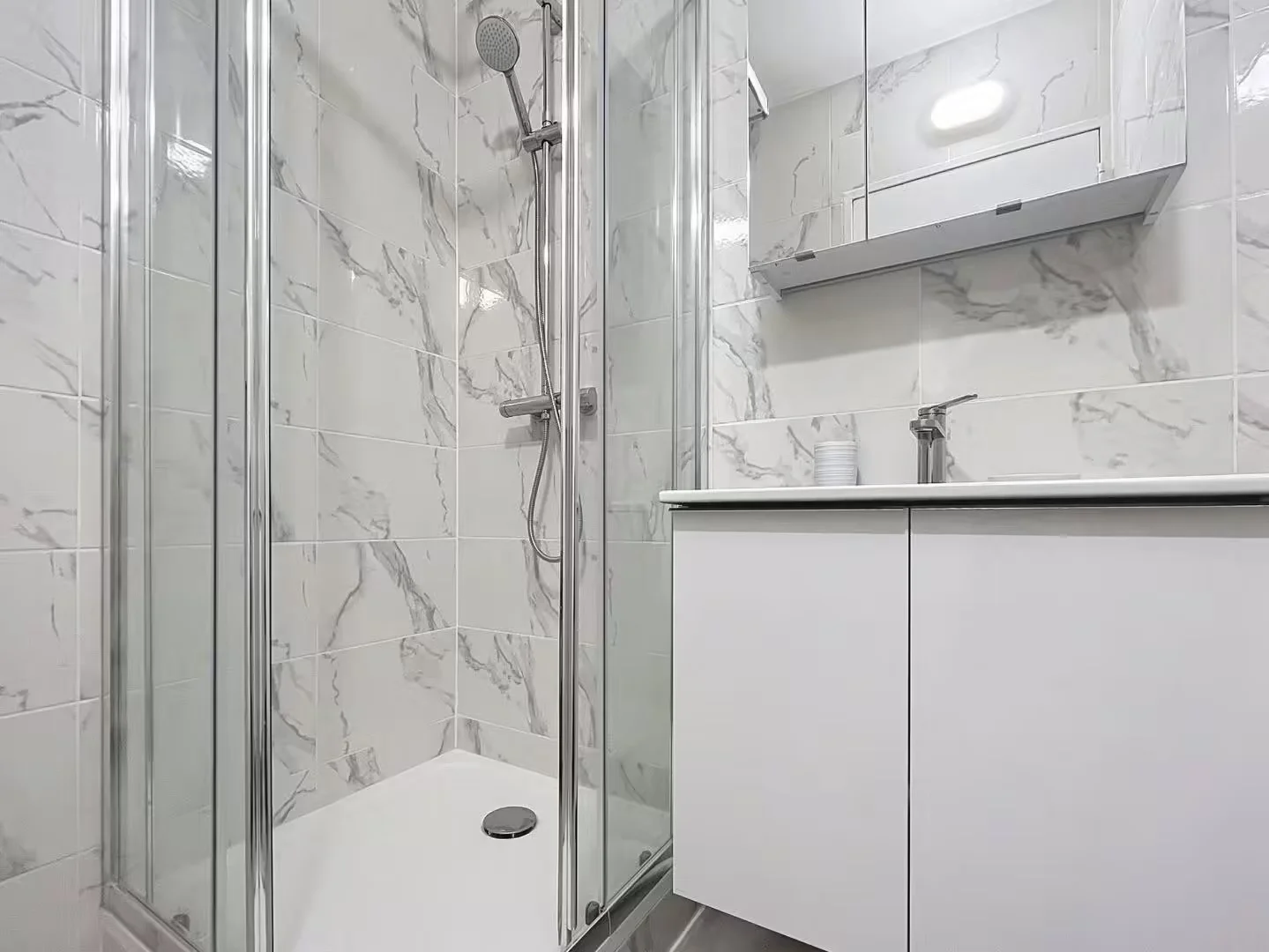 Chambre d'étudiant bon marché à proximité du campus dans 
