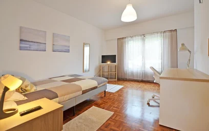 Room for rent with double bed {area}