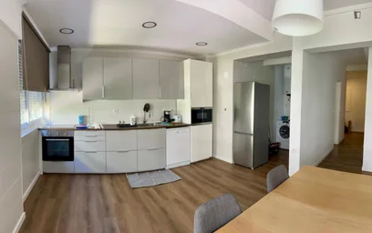 Apartamento inteiro em Rua Gil Vicente, imagem 6 de 17