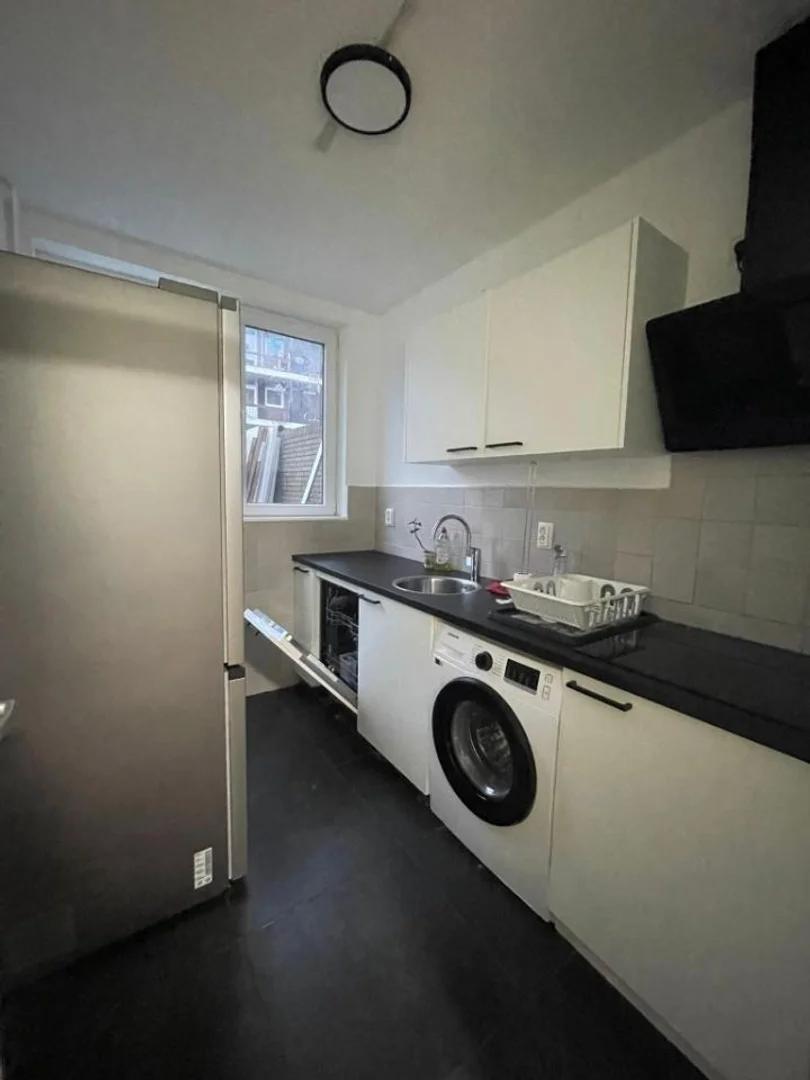 Chambre à louer dans un appartement d'étudiant à , entièrement meublée