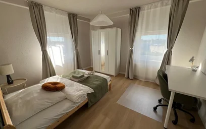 Dairenin tamamı konumu Waldstraße, 7 26 görüntüsü
